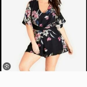 Nwot City chic floral romper 20